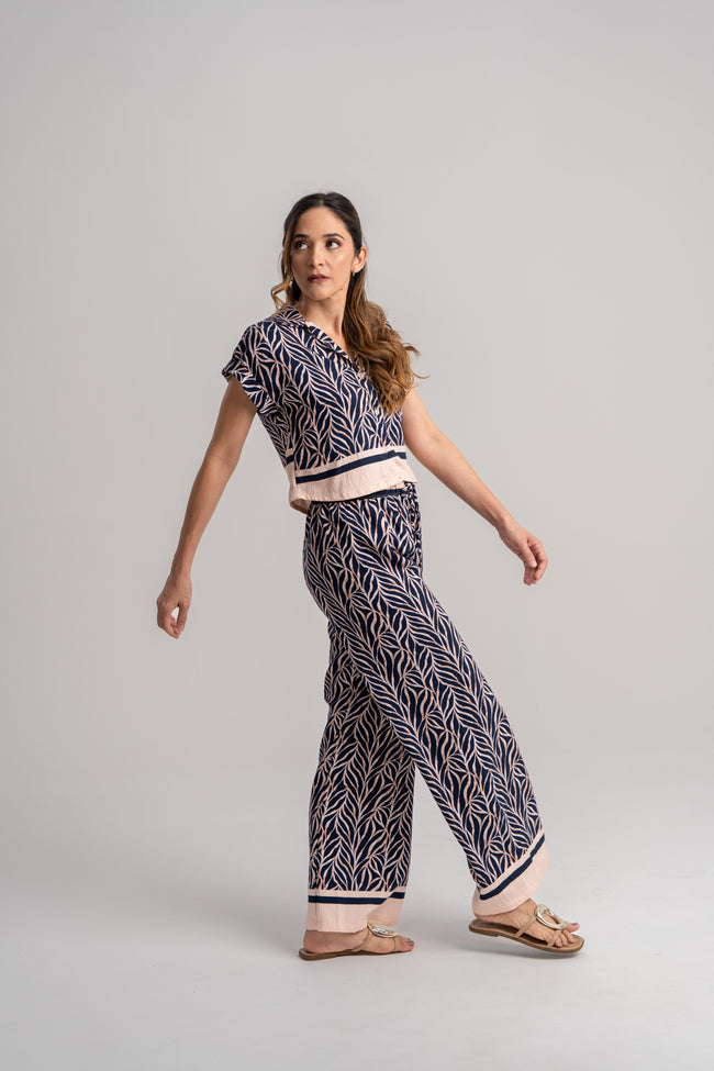 Conjunto de pantalon e blusa azul