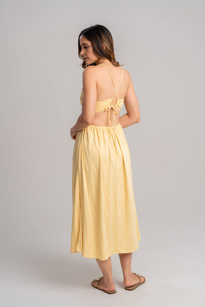 Vestido amarillo elegante espalda destapada