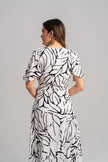 Vestido casual blanco estampado