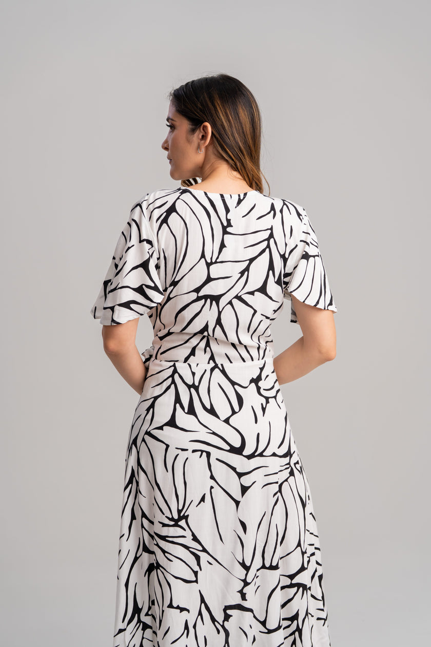 Vestido casual blanco estampado