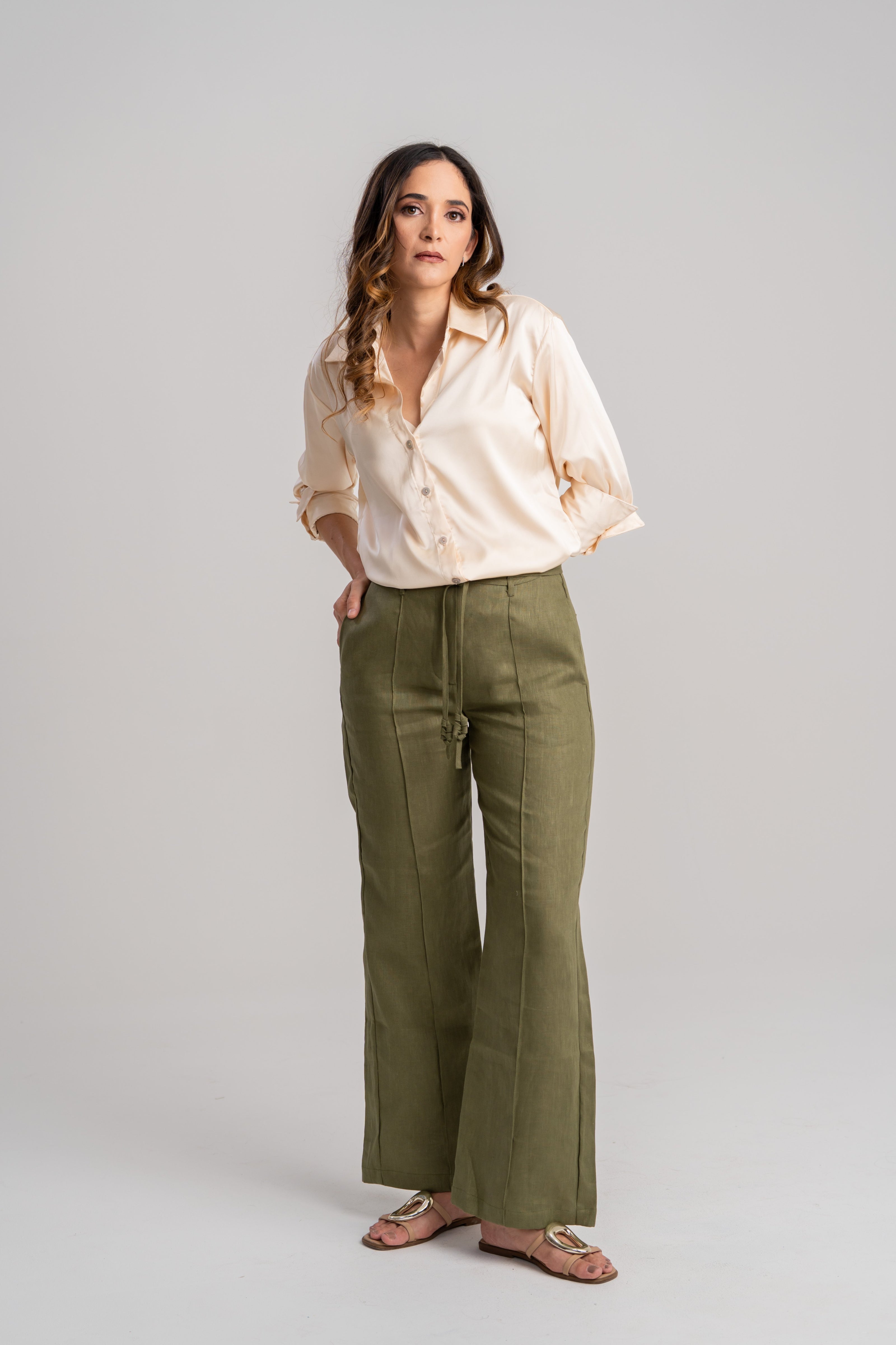 Pantalón de lino mujer bota ancha verde