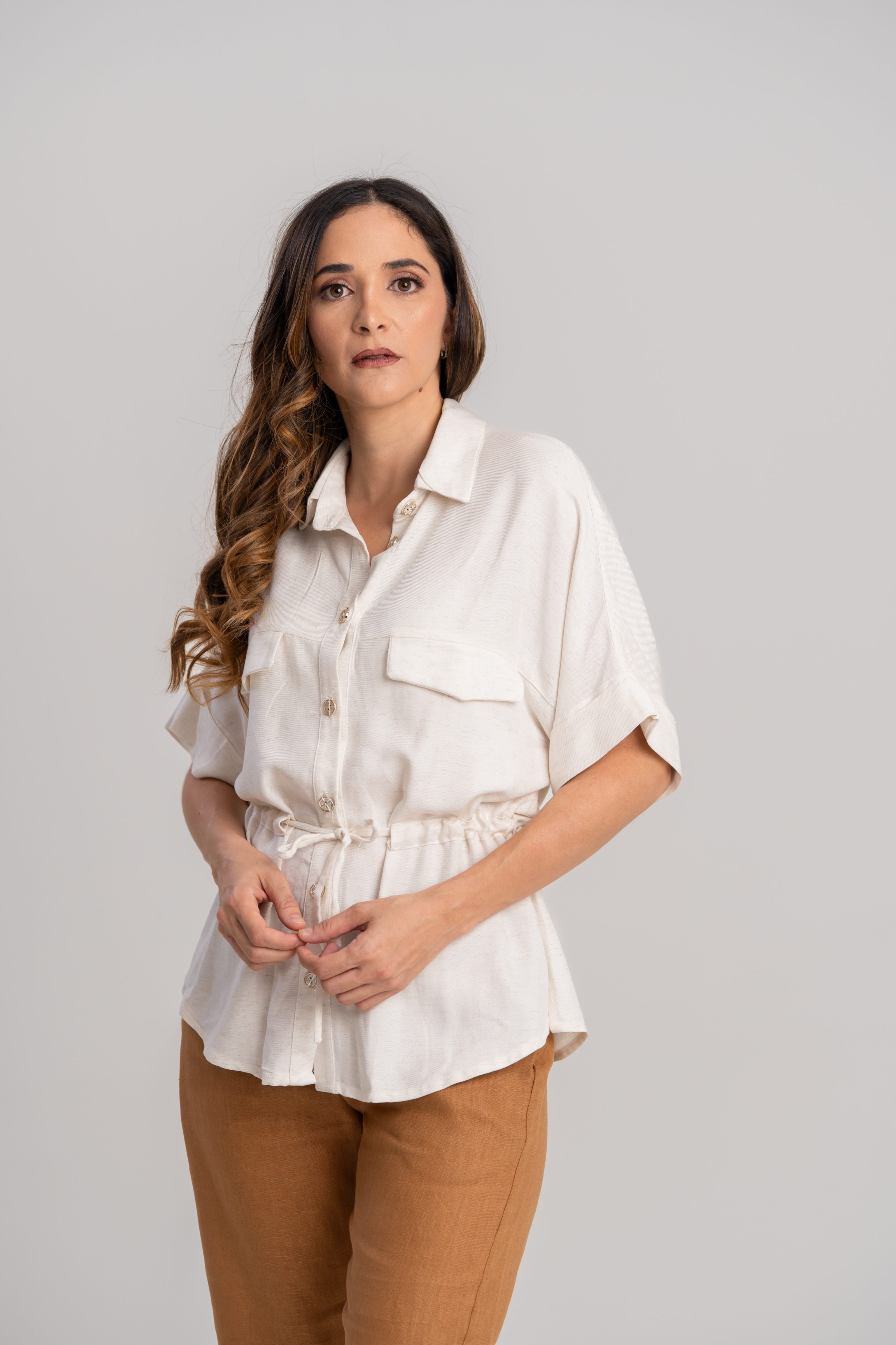 Blusa Beige estilo safari