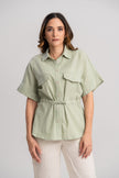Blusa verde estilo safari