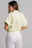 Blusa verde elegante en lino