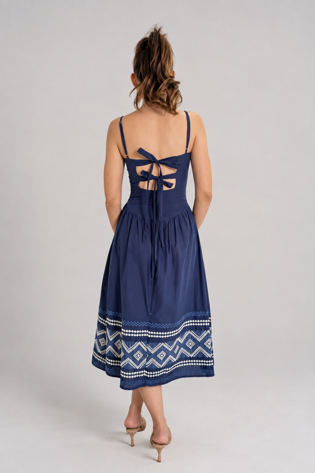 Vestido azul oscuro midi
